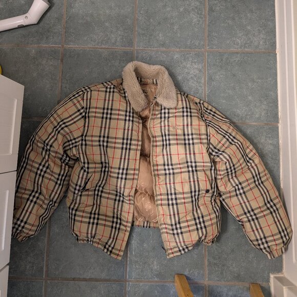 Replica Burberry Supreme Puffer - Picture 1 of 5